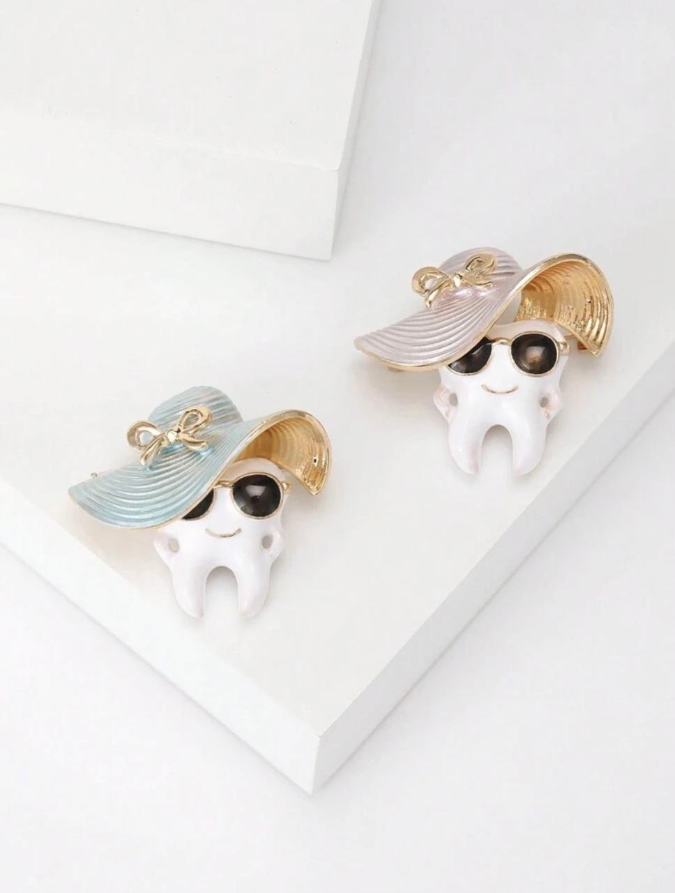 PRENDEDOR - MUELA CON GORRO